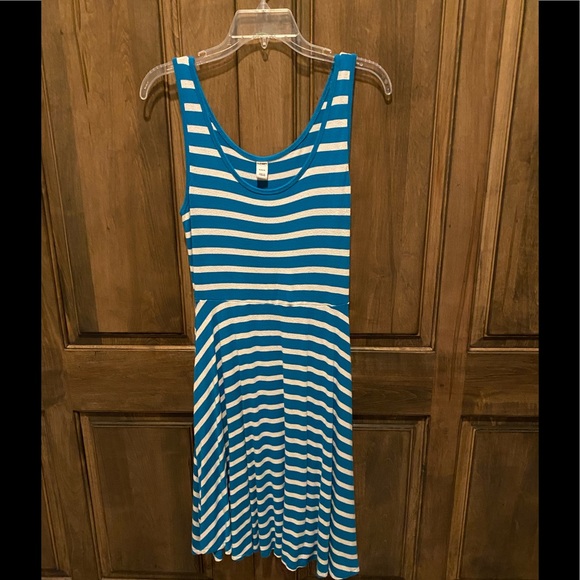 Old Navy Dresses & Skirts - Adorable Old Navy Summer Dress 👗